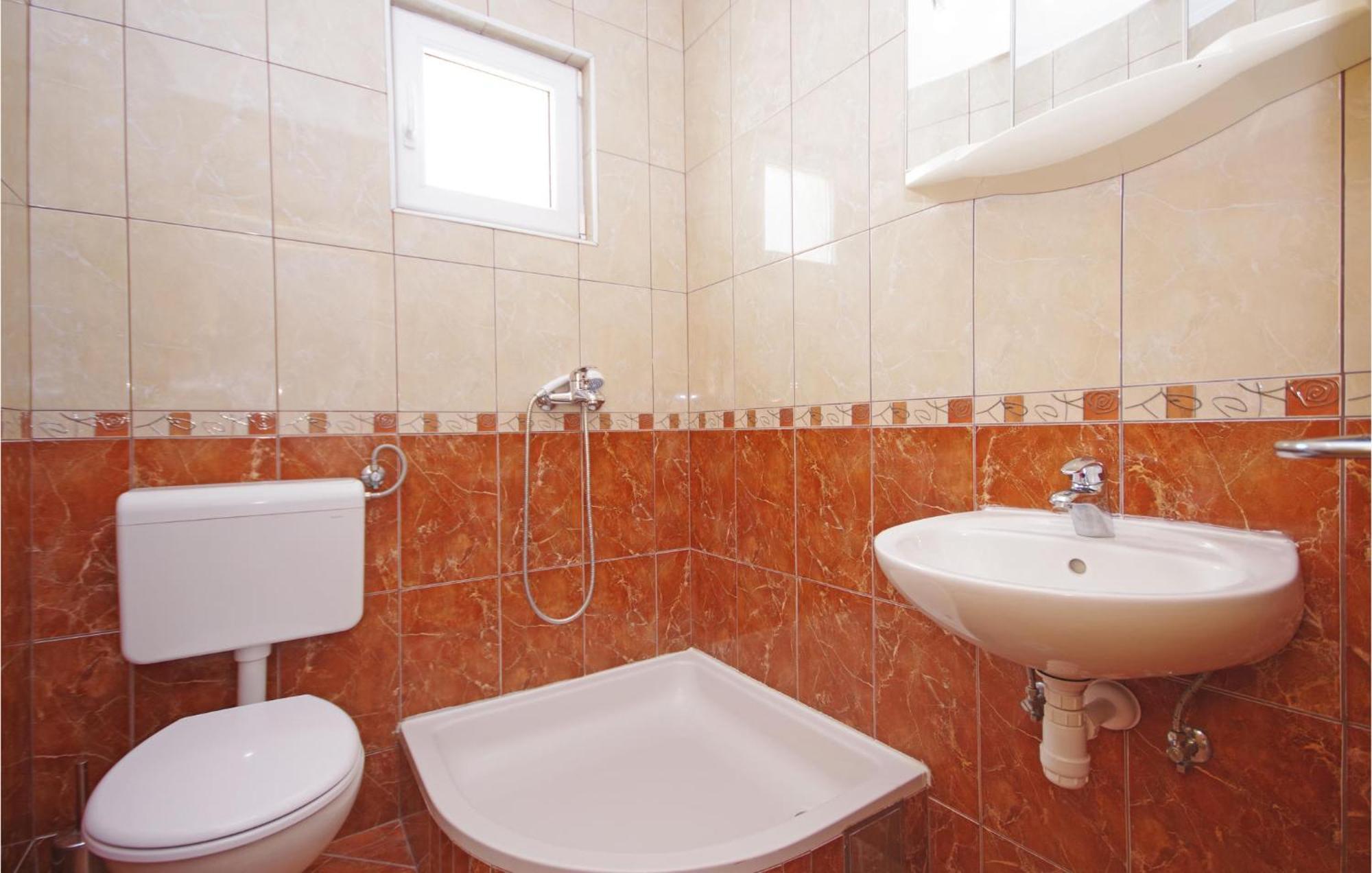 Stunning Apartment In Makarska Ngoại thất bức ảnh