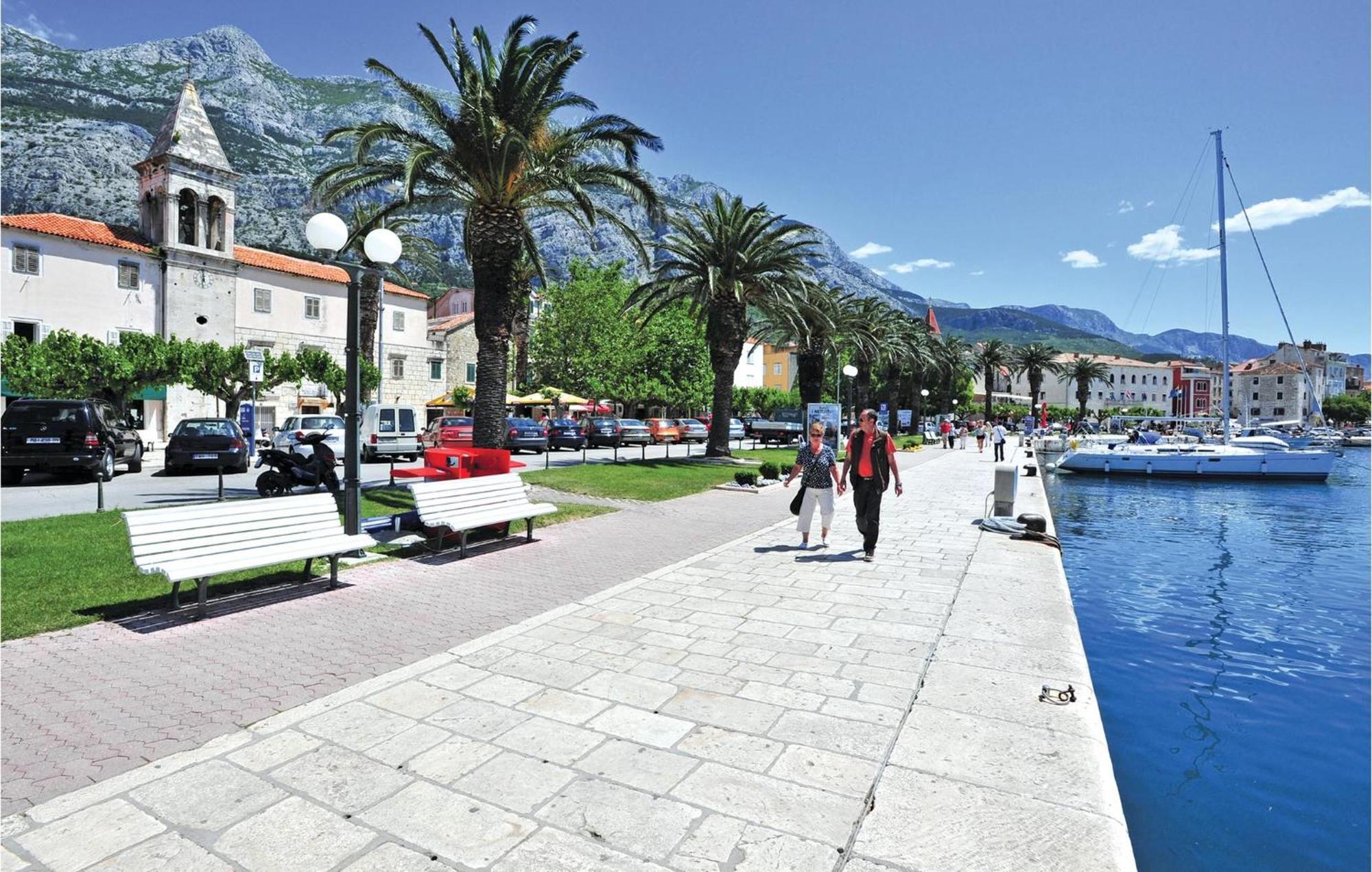 Stunning Apartment In Makarska Ngoại thất bức ảnh