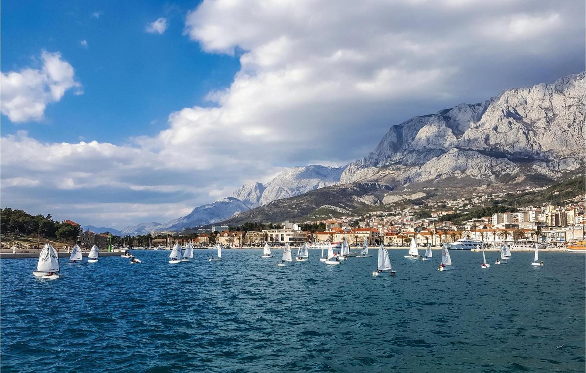 Stunning Apartment In Makarska Ngoại thất bức ảnh